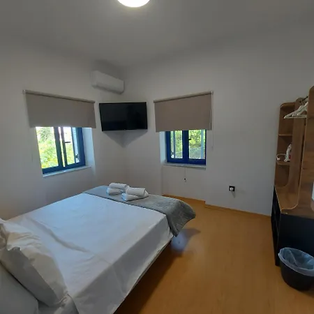 Βίλα Navarino Baths Sea-front Estate Βρωμονέρι