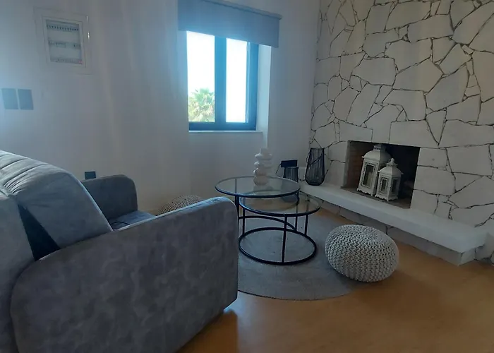 Navarino Baths Sea-front Estate Villa Vromonérion